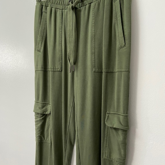 Banana Republic Cargo Jogger Pant - Picture 4 of 5